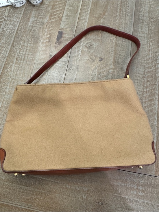 kate spade Handbags - Kate Spade Washington Square Mega Sam Beige Wool Bag
Purse